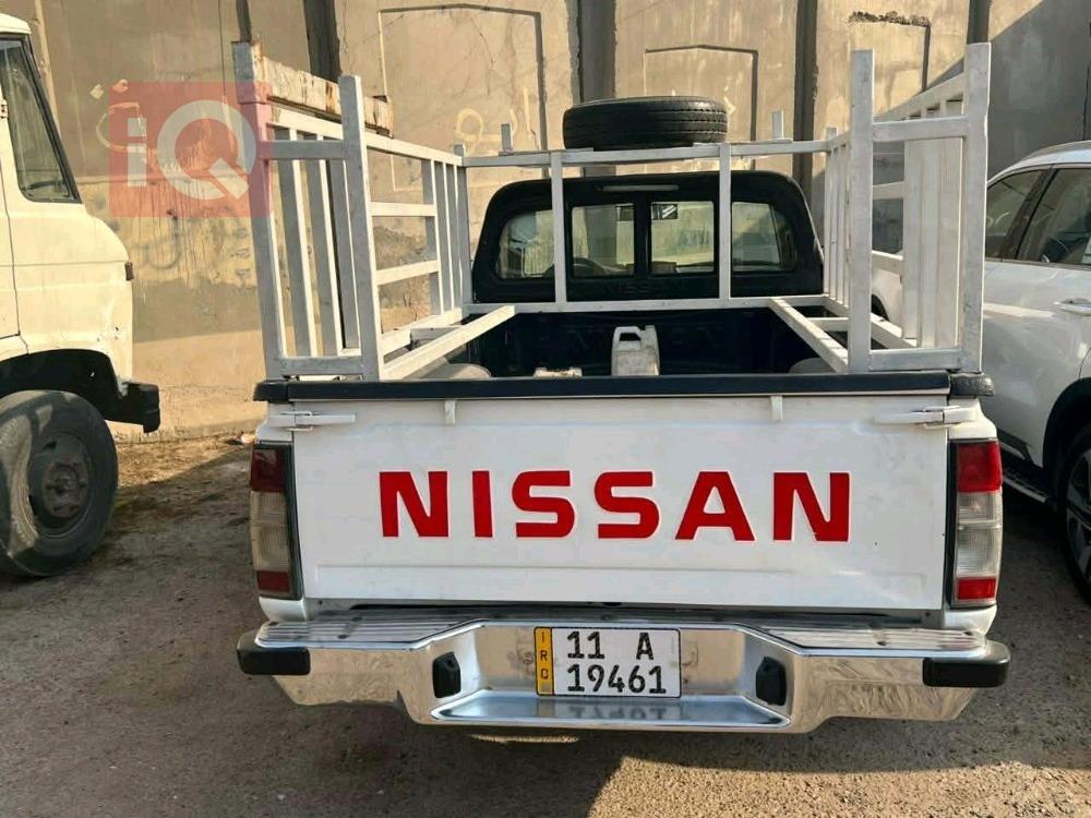 نيسان بيك اب